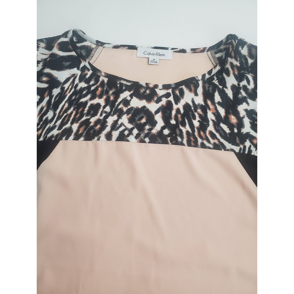 Calvin Klein Women's 3/4 Sleeve Casual Lightweight Blouse, Medium